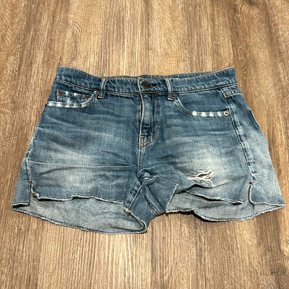 GAP Women’s Jean Shorts - Size 25r